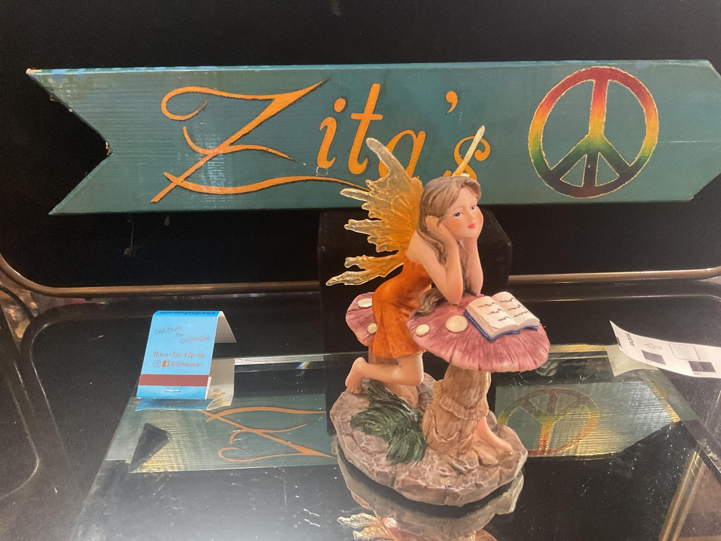 Fairy Reading on Mushroom