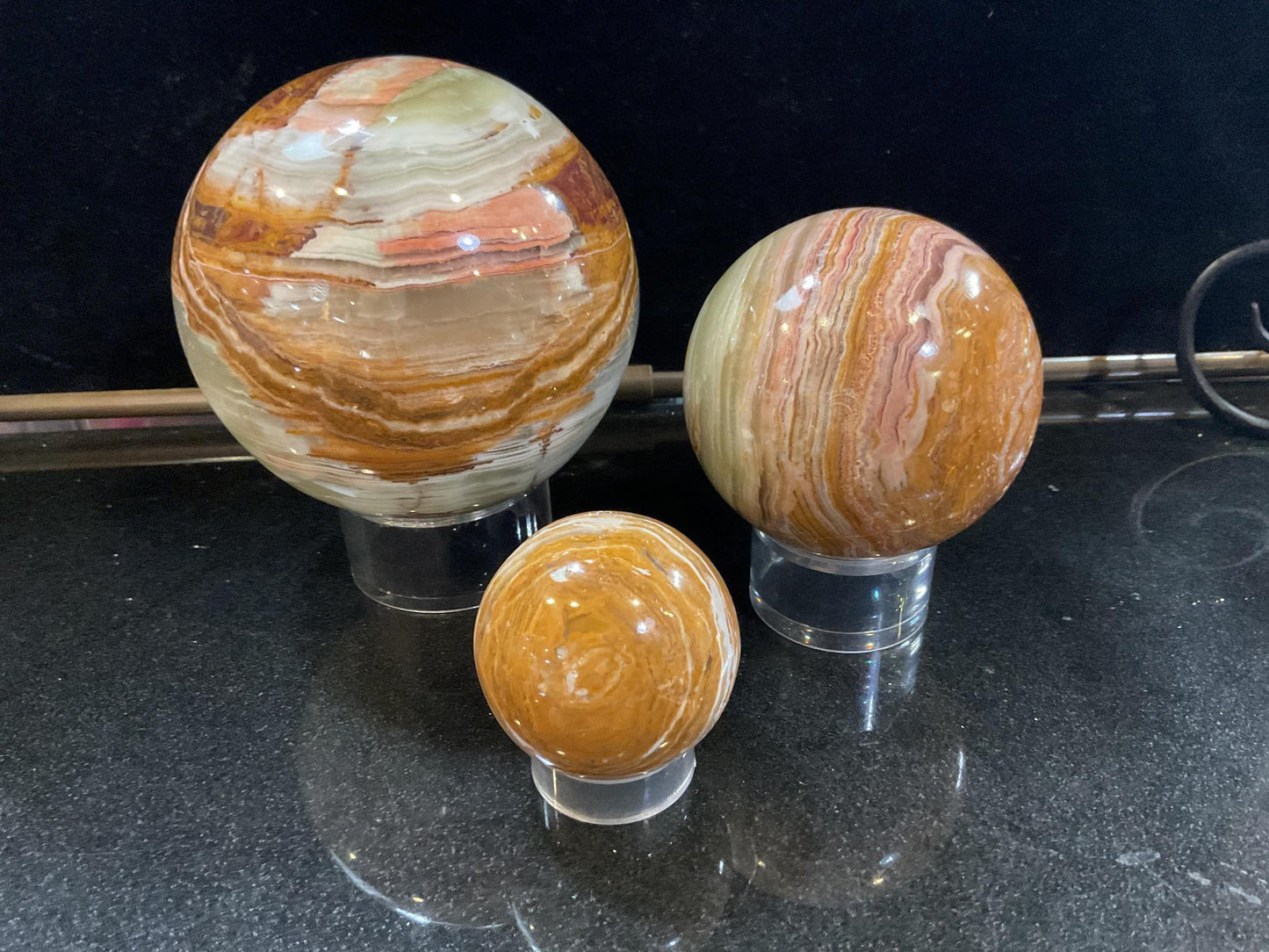 Onyx Spheres