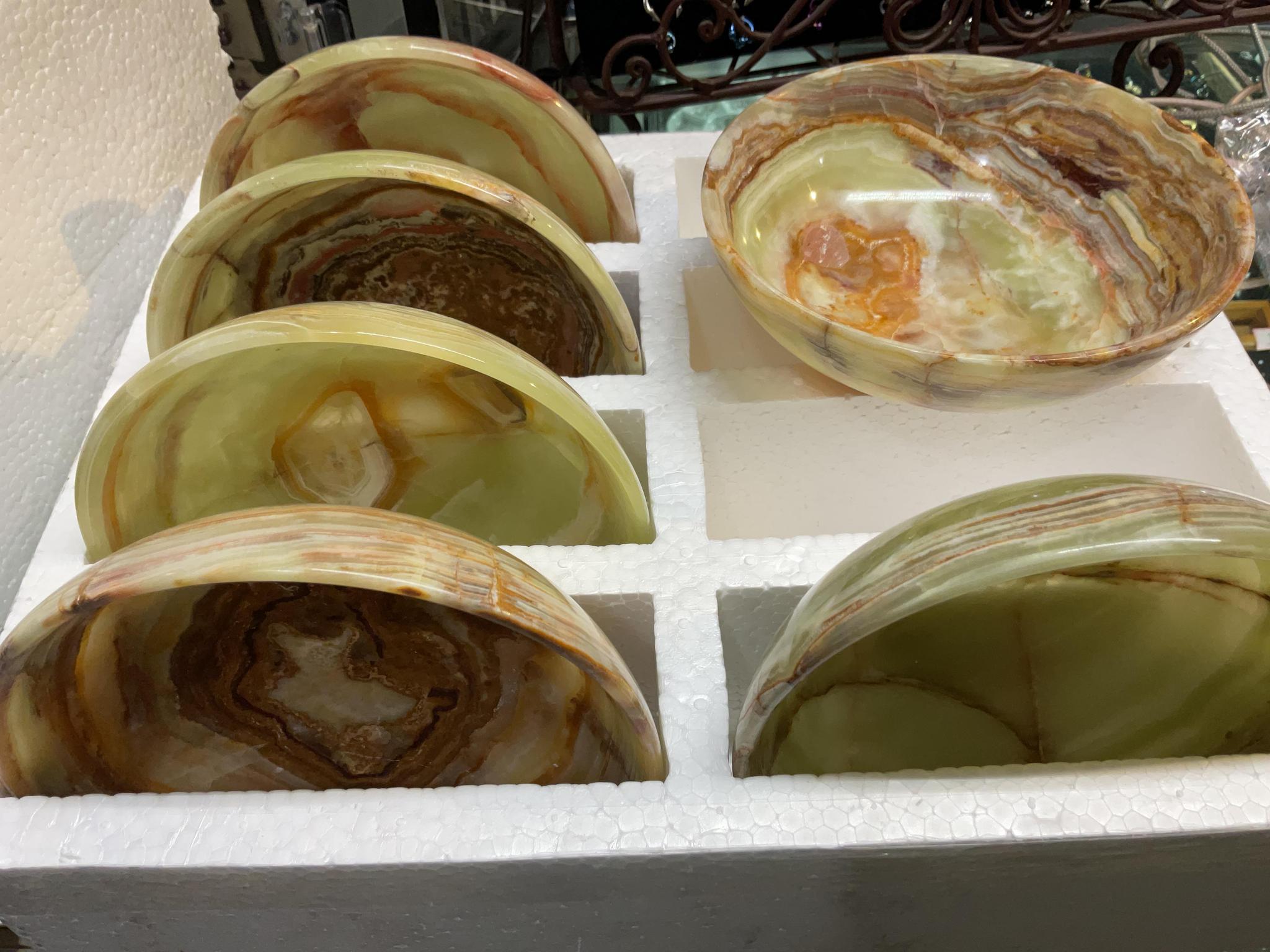 Crystals and Rocks – zitazone