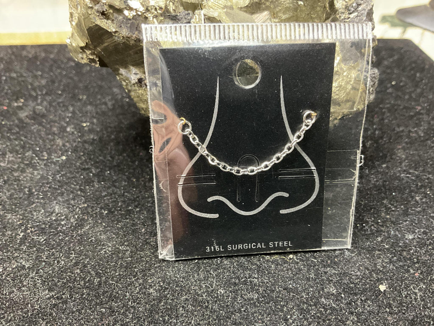 Single Cable Nose Chain