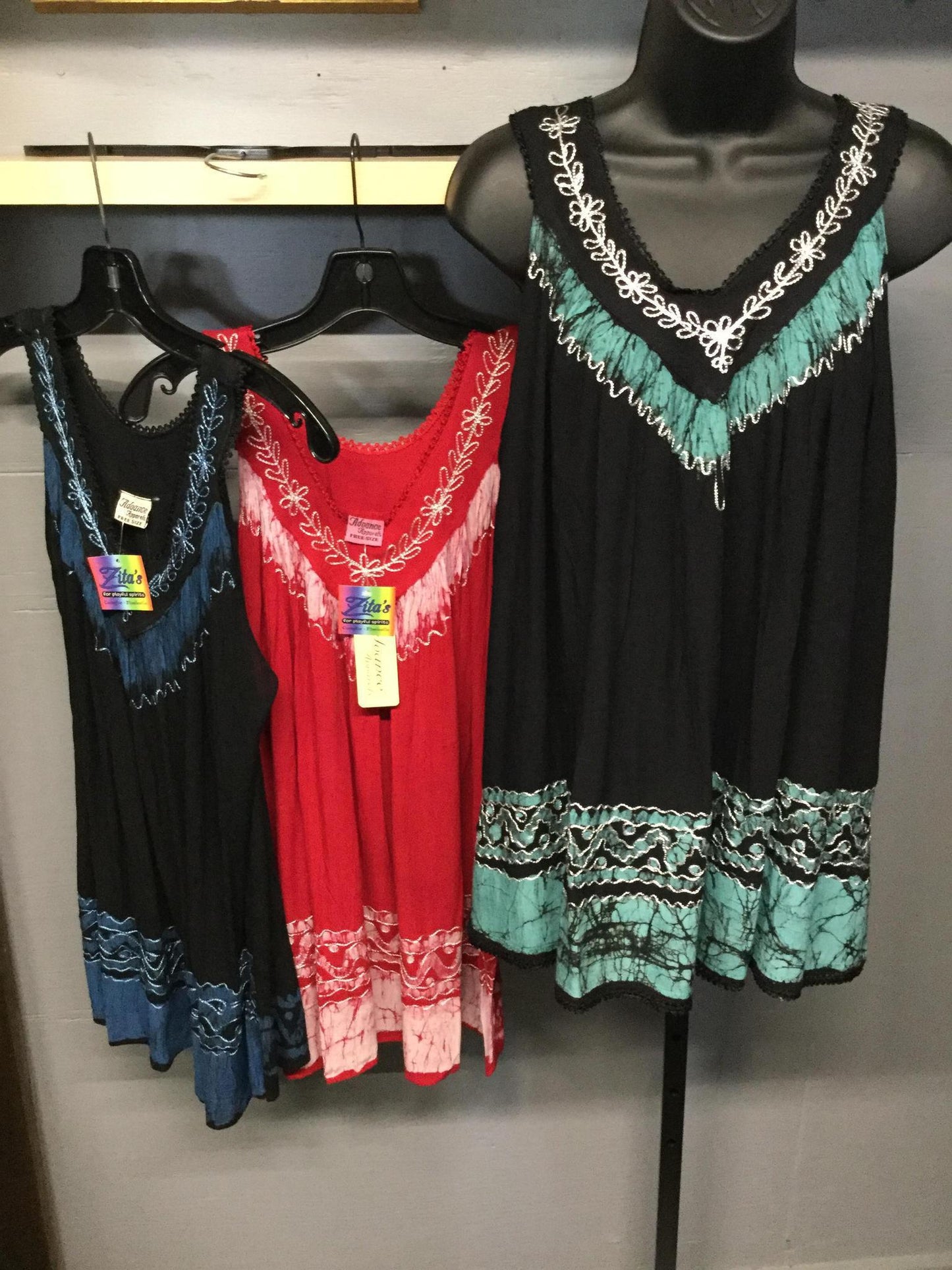 Lacey Tank V Neck